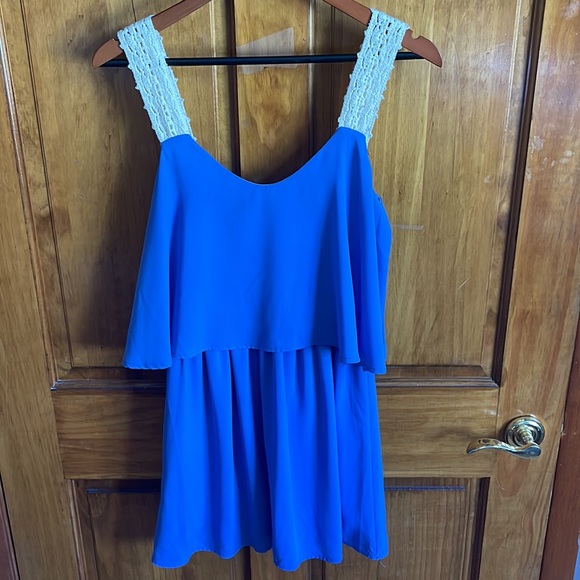 TOBI Flowey Blue Dress - Size Medium🦋 - Picture 6 of 7